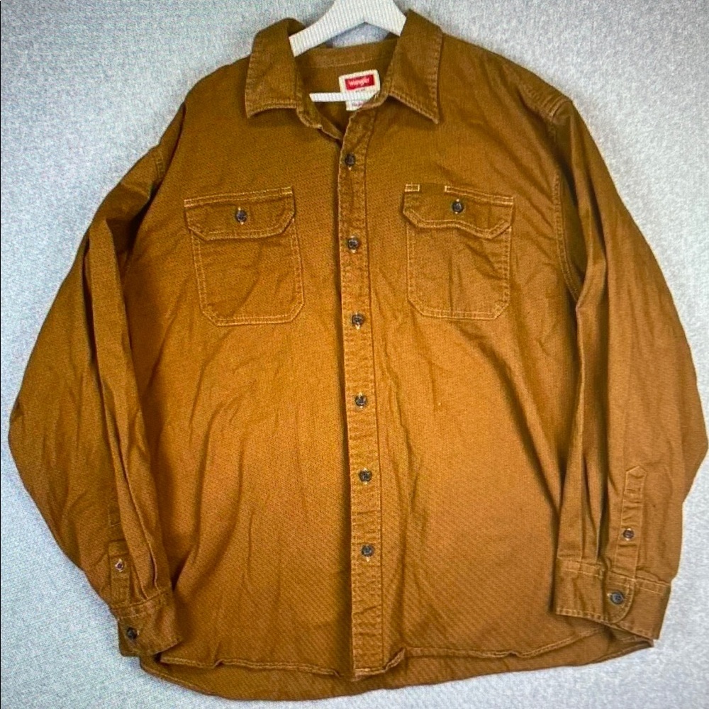 Wrangler Men's Casual Button Down Shirt in Rust Brown